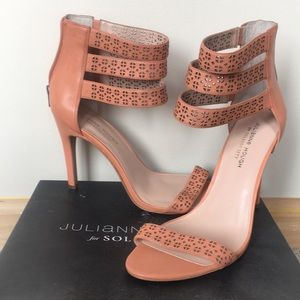 NWT Julianne Hough some society stilettos